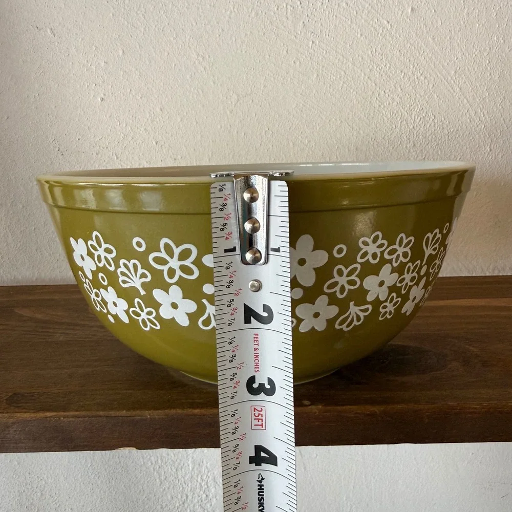 2pc Vintage Pyrex Spring Blossom Green Crazy Daisy Mixing Bowls 401 403 Set